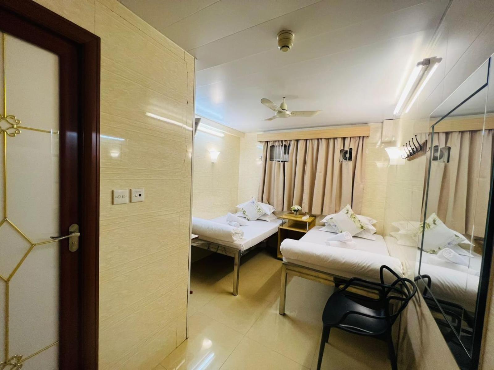 Holiday Guest House Hong Kong Esterno foto